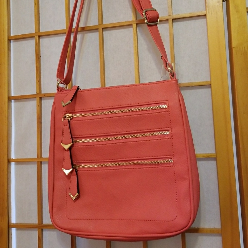 Vintage APT 9 Red Shoulder/Crossbody bag - New